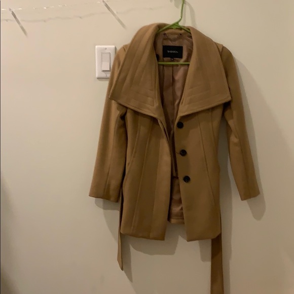 Camel Babaton Coat *note belt loops are thread bare but functional* - Picture 2 of 6